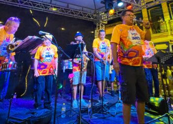 Chico de Janes movimentou Rua Grande com esquenta de pré-carnaval em Aracati