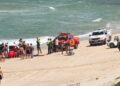 Bombeiros de Aracati atendem ocorrência de afogamento na praia de Canoa Quebrada