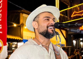 Tiago Sagat faz esquenta de Carnaval no Sextou da Sinal
