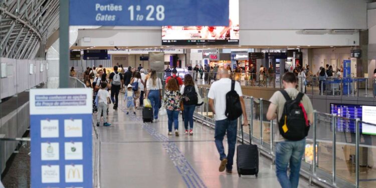 Ceará bate recorde histórico em 2025 e supera volume de turistas internacionais do período pré-pandemia