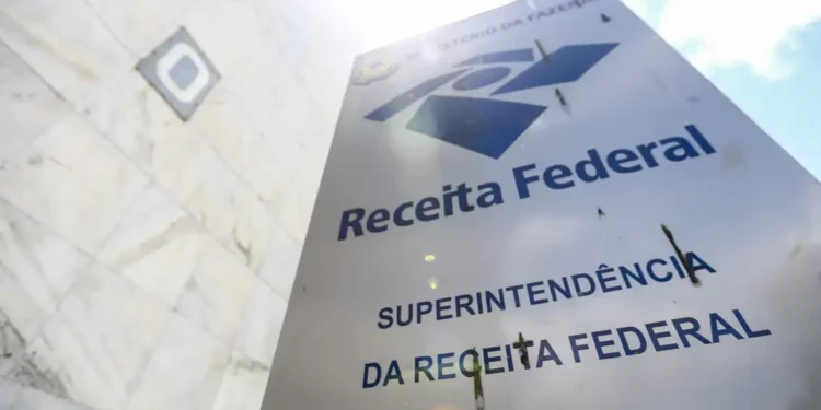 Receita Federal paga lote da malha fina de janeiro