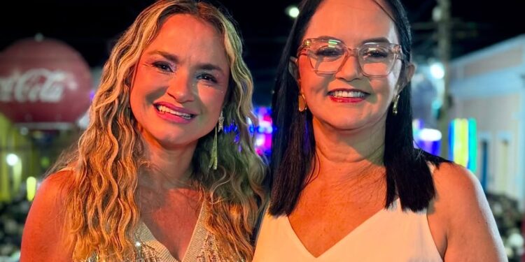 Ana Mello assume Prefeitura de Aracati interinamente durante afastamento da prefeita Roberta