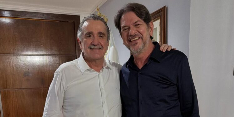 Presidente do Podemos Ceará Bismarck Maia se reúne com Senador Cid Gomes em Fortaleza