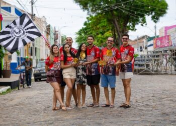 Escola de Samba Caveira é eleita campeã do Carnaval Cultural do Aracati 2026