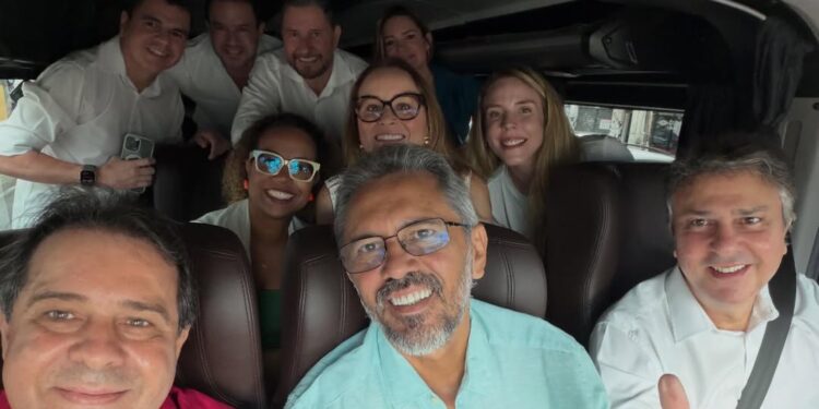 Van do Ministro Camilo Santana reúne governador Elmano de Freitas e outras autoridades