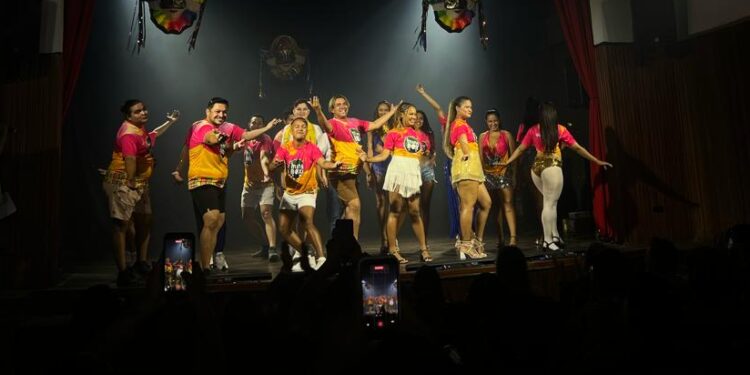 Festa do Rei Momo e Rainha do Carmaval do Aracati 2026 acontece neste sábado (7)