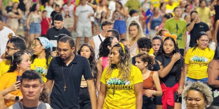Bloco do Maranathá abre o Carnaval do Aracati 2026 com uma noite abençoada