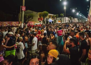 Ministro do Turismo celebra sucesso do Carnaval 2026 e comemora números que podem ser recordes