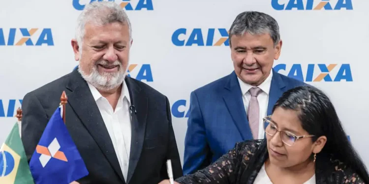 Caixa e MDS lançam microcrédito para integrantes no CadÚnico