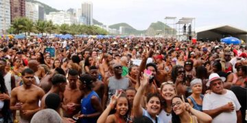 InfoGripe recomenda cuidados e vacinação no Carnaval contra vírus respiratórios