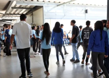 Pé-de-Meia: beneficiários nascidos em novembro e dezembro recebem hoje