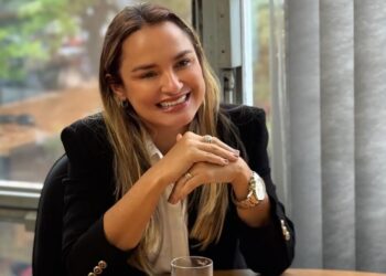 Prefeita Roberta de Bismarck autoriza modernização da iluminação pública de Quixaba com tecnologia LED