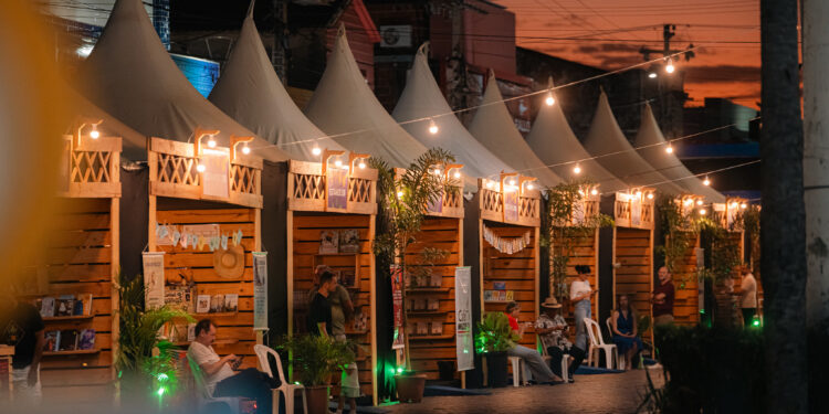 Feira Literária do Ceará abre inscrições para nova edição em Paracuru