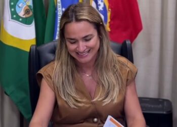 Prefeita Roberta envia para a Câmara projeto que equipara o vencimento ao piso do magistério para diretores, coordenadores e secretários escolares