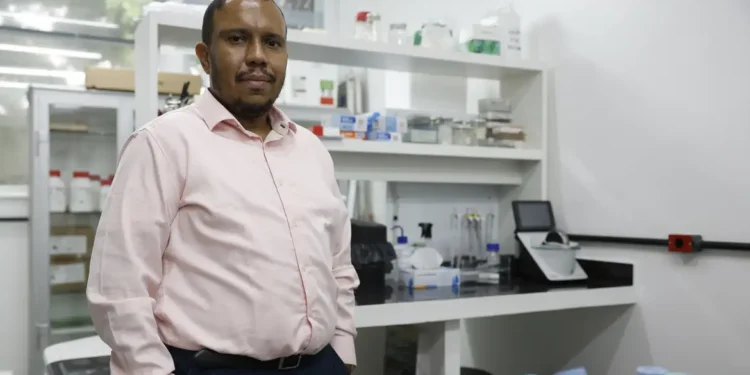 Cientistas brasileiros são premiados por pesquisas sobre Alzheimer