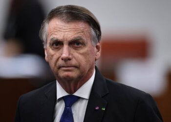Bolsonaro tem piora da função renal e aumento de inflamação