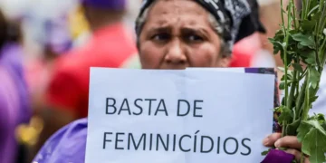 Relatório aponta média de 12 mulheres vítimas de violência por dia