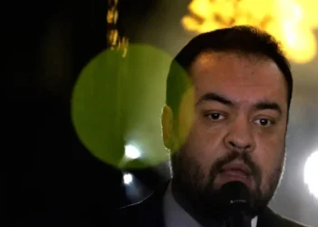 TSE condena Cláudio Castro e ex-governador fica inelegível até 2030