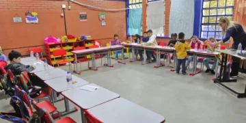 Para especialistas, alfabetização na idade correta é marco para o país