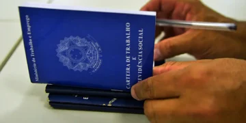 Novos prazos para licença-paternidade valem a partir de 2027; entenda