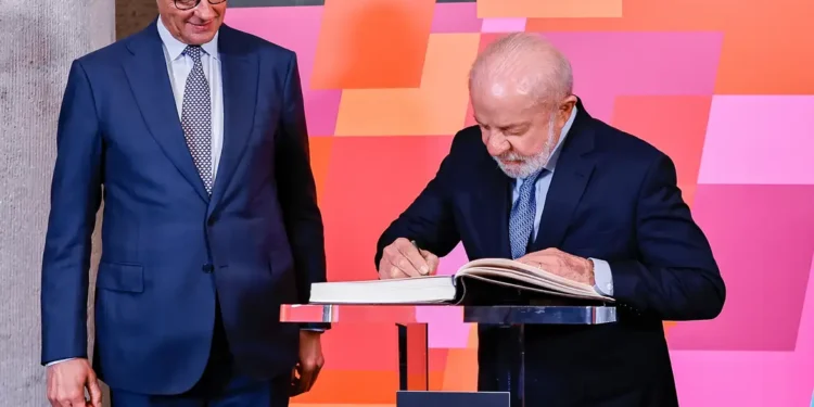 Presidente participou da abertura da maior feira industrial do mundo