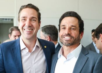 Com a presença de autoridades cearenses, Rafael Sá toma posse como novo presidente da ZPE Ceará