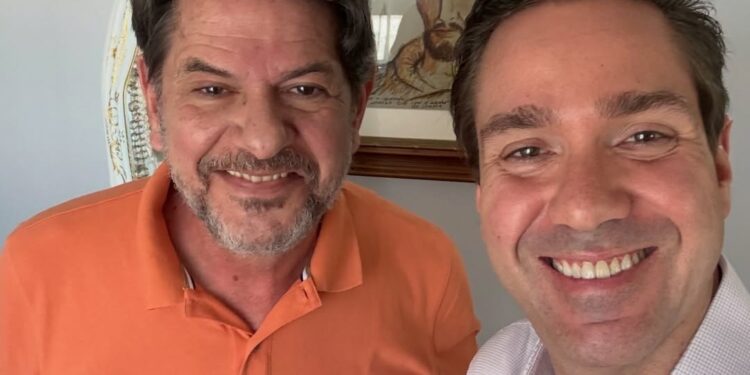 Deputado Eduardo Bismarck se reúne com senador Cid Gomes e destaca diálogo produtivo