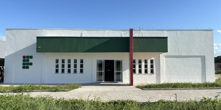 Inaugurado restaurante estudantil do campus IFCE de Aracati