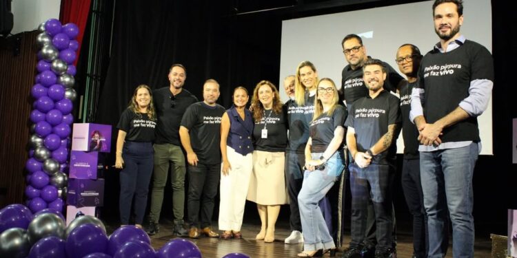 AeC promove encontro com novos contratados, representantes da Vivo e autoridades locais em Aracati