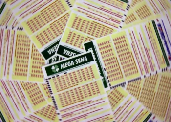 Mega-Sena sorteia nesta terça-feira prêmio acumulado em R$ 15 milhões