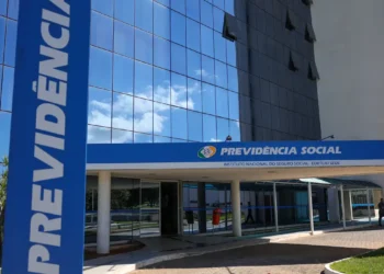 INSS paga segunda parcela do 13º a aposentados e pensionistas