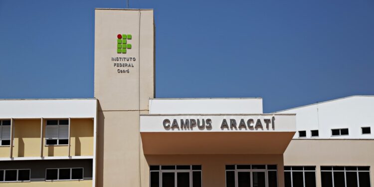 IFCE: Campus de Aracati abre vagas para ingresso por transferência externa