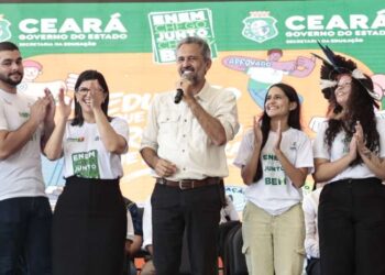“O maior orgulho do Ceará são os jovens da escola pública”, diz Elmano ao anunciar recorde de 27.690 aprovados no ensino superior