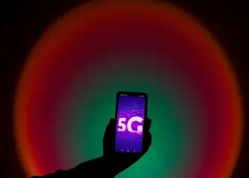 Brasil supera meta e sinal 5G está em mais de 1,5 mil cidades