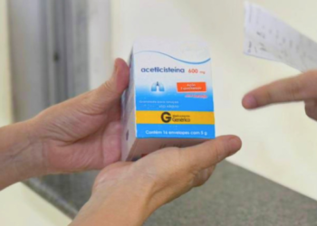 Uso racional de remédios: farmacêutica do HGF conscientiza sobre os perigos da automedicação
