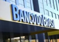 Lucro do Banco do Brasil cai 54% com avanço da crise no agro