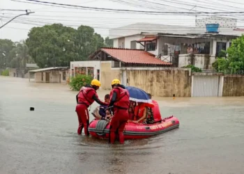 Tempestades em Pernambuco deixam quatro mortos e mais de mil desalojados