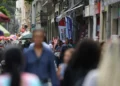 Taxa de desemprego de pretos é 55% maior que a de brancos, revela IBGE