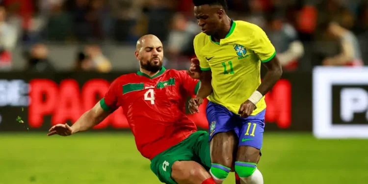 Jogada de Vini Jr. evita derrota do Brasil para Marrocos em estreia na Copa