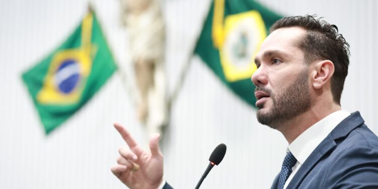 Alece: Deputado Guilherme Bismarck celebra início das operações da Guanabara no Vale do Jaguaribe