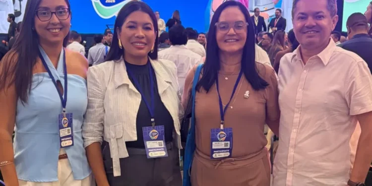 Aracati participa de seminário em Fortaleza que debate inovação e eficiência na gestão pública