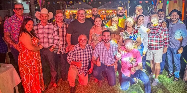 Autoridades e amigos marcam presença no São João da Câmara de Vereadores do Aracati