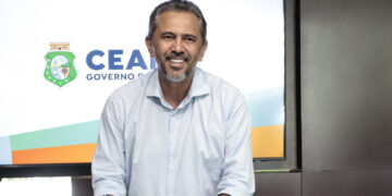 Governador Elmano de Freitas anuncia convocação de 163 professores para as universidades estaduais