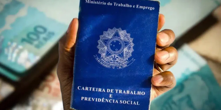 Empregadores têm até 20 de junho para enviar dados ao eSocial para o Abono Salarial