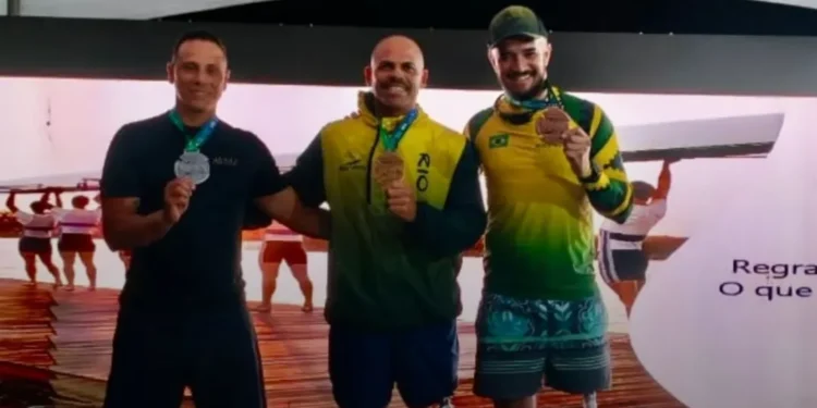 Aracatiense Elione Sousa conquista ouro no Campeonato Brasileiro de Va’a
