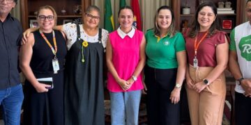 Prefeita Roberta de Bismarck anuncia 1.300 novas oportunidades de emprego para Aracati e região
