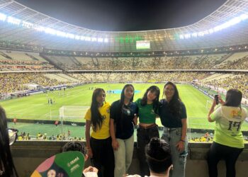 Com torcida aracatiense presente, Brasil x EUA na Arena Castelão reúne maior público da história do futebol feminino no Nordeste