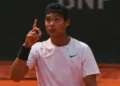 Guto Miguel se torna 1º brasileiro campeão juvenil em Roland Garros