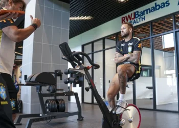 Para “otimizar” recuperação, Neymar está fora do jogo contra o Haiti