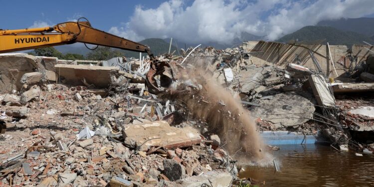 Número de mortos pelos terremotos na Venezuela sobe para 3.811
